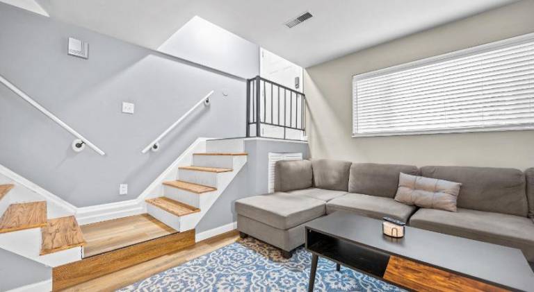 Holiday apartment | Perfect for remote work in Earth City, MO