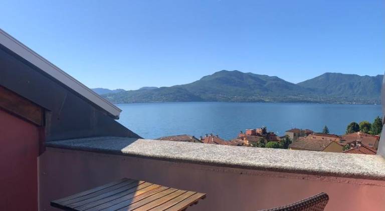 Charming rental apartment with patio & garden | Pets allowed in Cannero Riviera