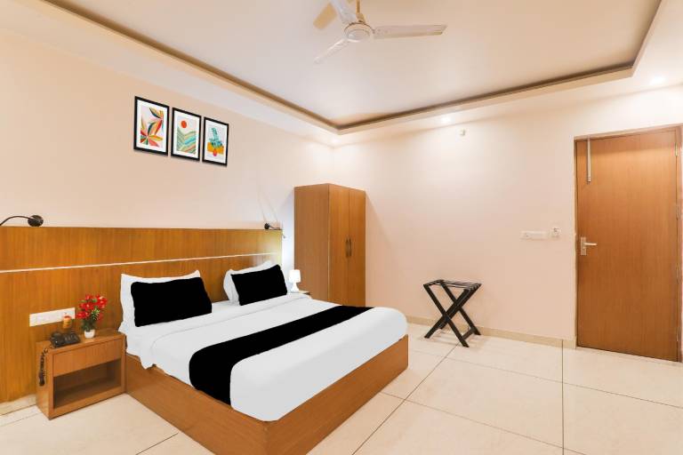 Super Townhouse Viraj Khand Formerly Veridian Inn in Lucknow