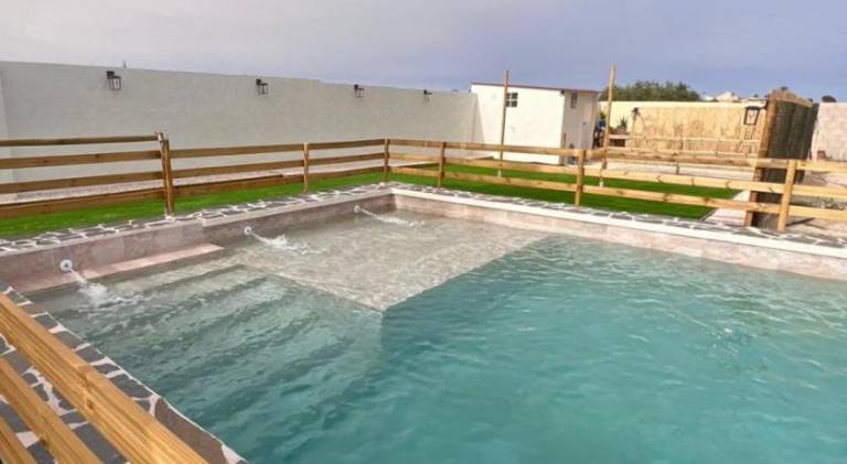 Holiday apartment with private pool & terrace | Pet-friendly — photo 3