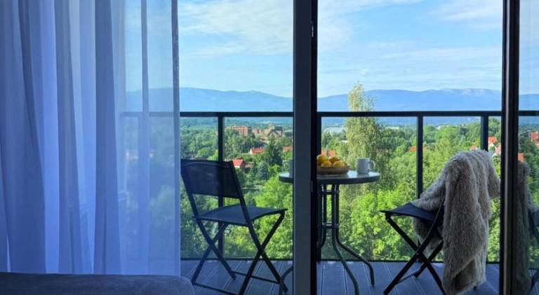 Apartment with patio | Pet-friendly — photo 5
