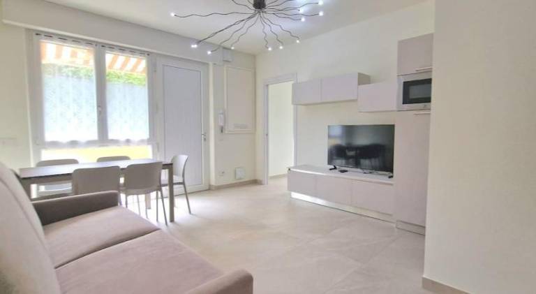 Holiday apartment with 2 rooms for 6 persons — photo 2