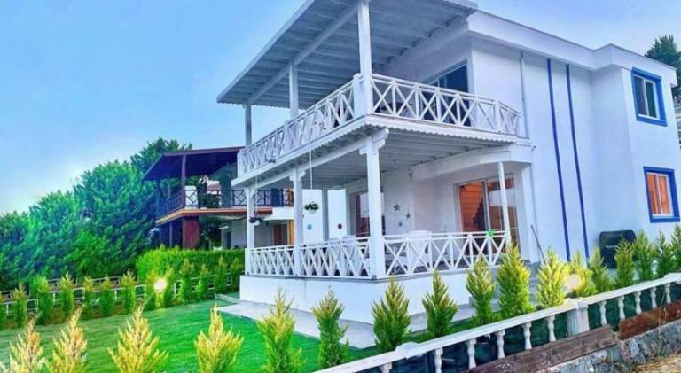 Fully equipped villa with yard, barbecue & terrace | Pet-friendly in Mugla