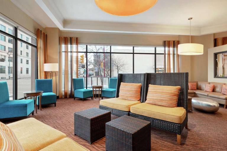 Hilton Garden Inn Saskatoon Downtown — photo 2