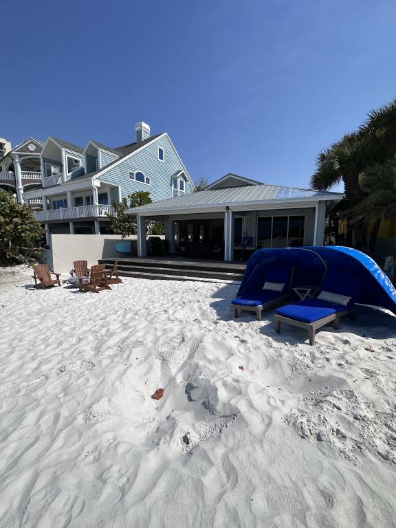 House  Saint Pete Beach