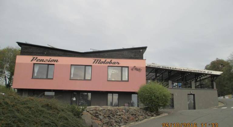 Penzion a Motobar Bravantice