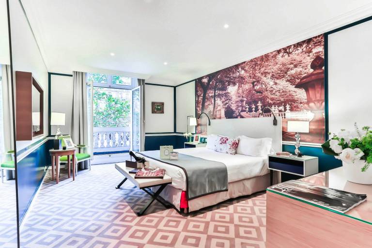 Serviced apartment with terrace | Near Arc de Triomphe | Good for workation in Courbevoie