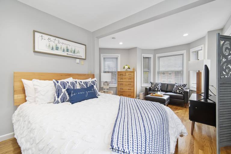 Somerville, MA Vacation Home Rentals from 62 Hometogo