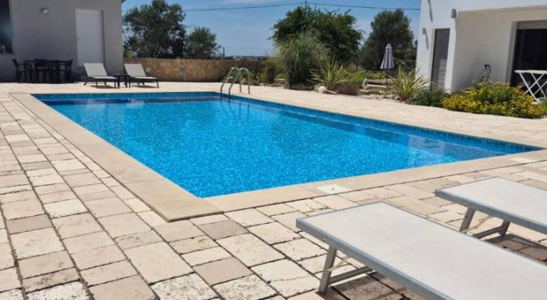 Villa with private pool, BBQ & garden | Suitable for remote work — photo 5