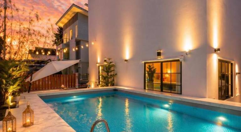 450 m&sup2; Villa