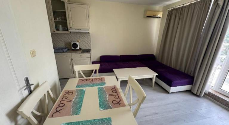 Beautiful apartment with private pool & patio | Next to the beach | Pets are welcome — photo 4