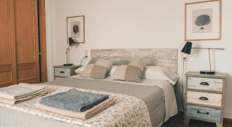 Rental apartment with 2 rooms for 5 persons — photo 2