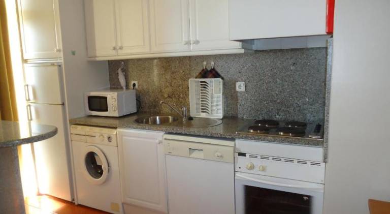 Apartment with pool, garden & patio — photo 5