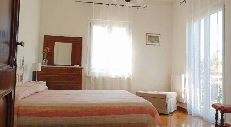 Rental apartment with 2 rooms for 5 persons — photo 2