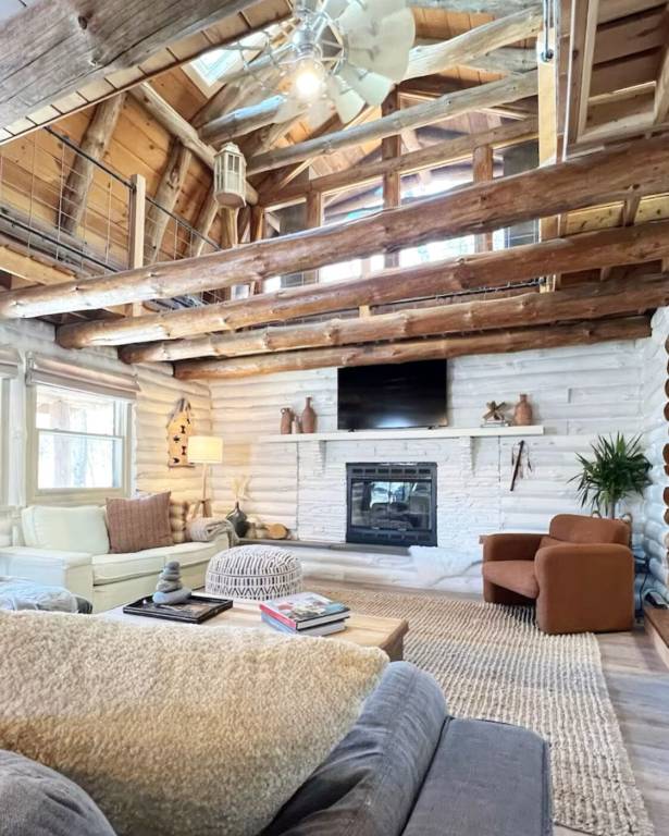 Cabin  Prattsville