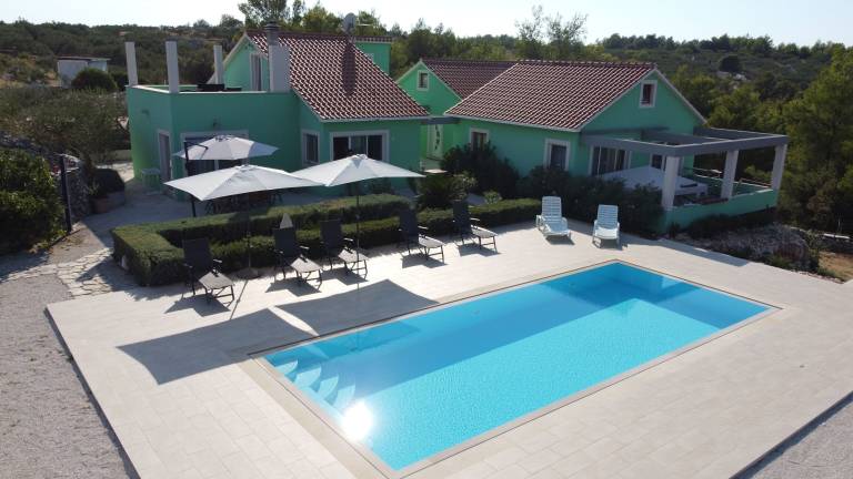 Villa Sutivan