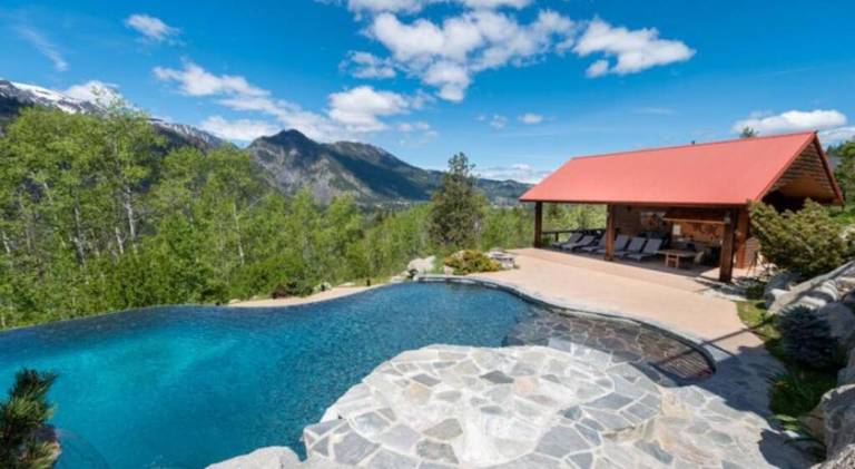 House with pool & jacuzzi | Pet-friendly — photo 4