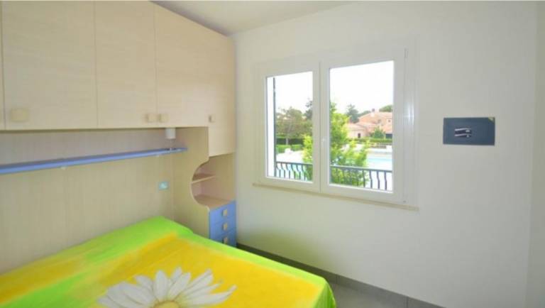 Villa with terrace, pool & yard | Pool view — photo 5