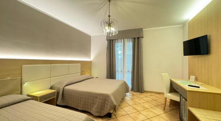 Hotel Romantic — photo 2