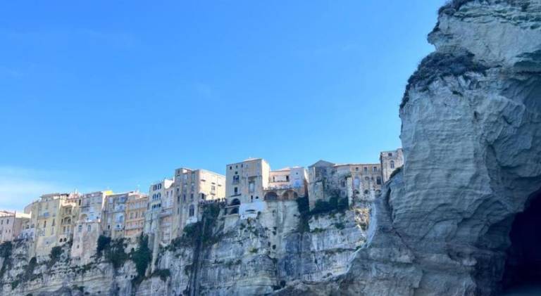 Charming rental apartment | Close to the beach | Pet-friendly in Tropea