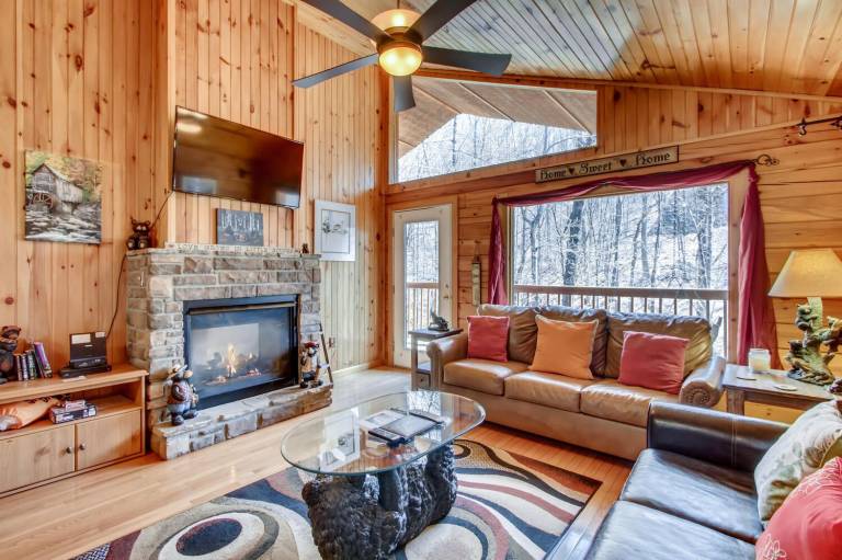 Cabin  Pigeon Forge