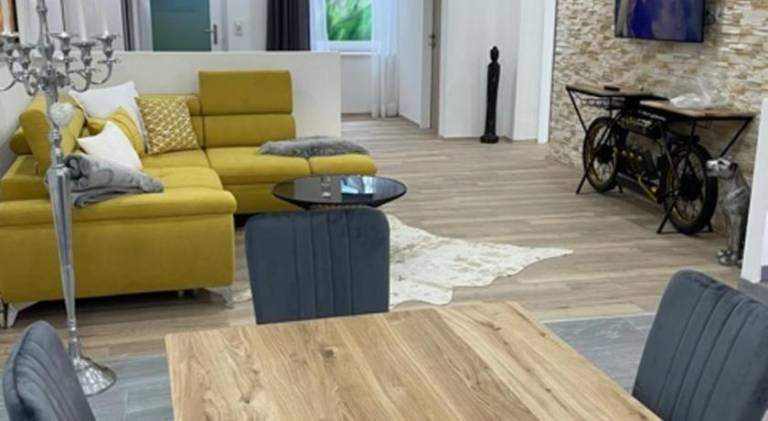 Rental apartment with 2 rooms for 7 persons in Innsbruck