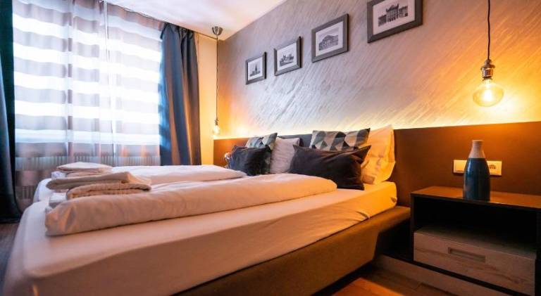 Wonderful holiday apartment with terrace & jacuzzi | Next to Naschmarkt | Suitable for remote work | Pets allowed in Vienna