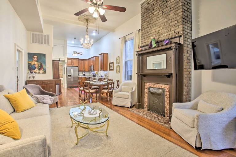 Perfect Location Inviting Uptown New Orleans Apt
