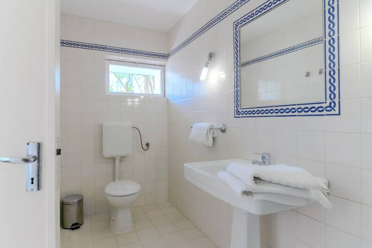 Bed and breakfast Estômbar