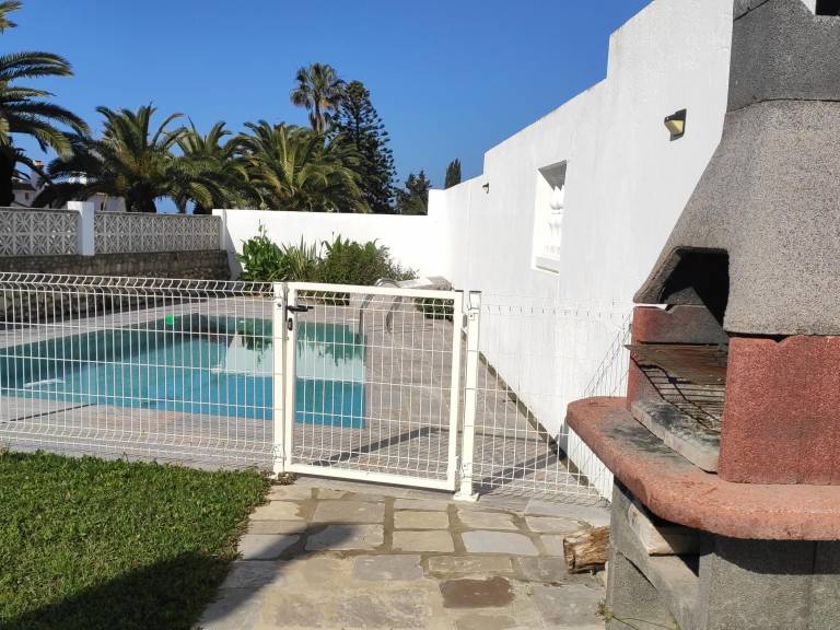 Villa with private pool, patio & garden — photo 3