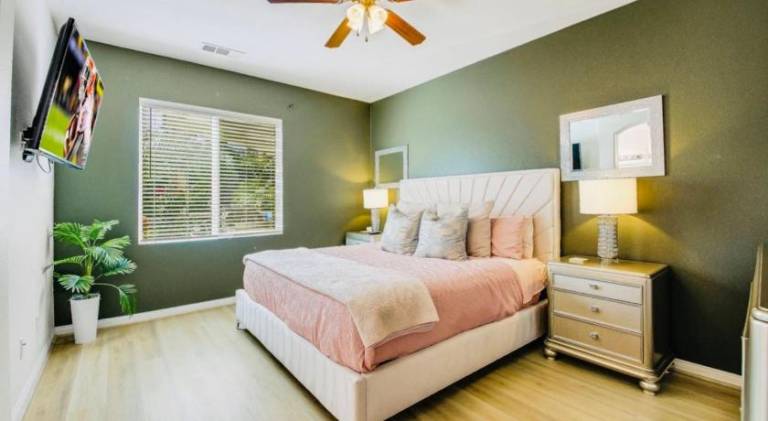 House with pool & jacuzzi | Pets allowed — photo 2