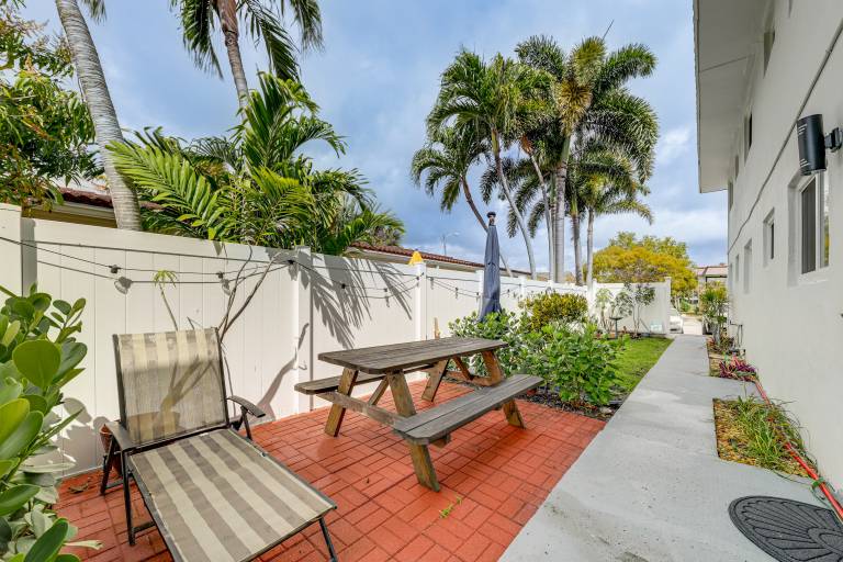 Pool Access, 1 Mi to Pier! Pompano Beach Condo — photo 4