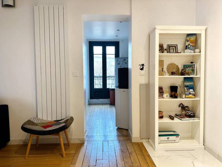 Holiday apartment with 1 room for 3 persons in Puteaux