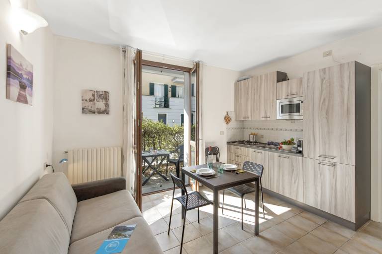 Children-friendly charming apartment with yard, BBQ & terrace | Mountain view | Next to the beach | Dogs allowed — photo 2