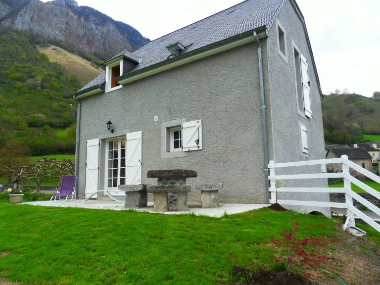 Casa Lées-Athas