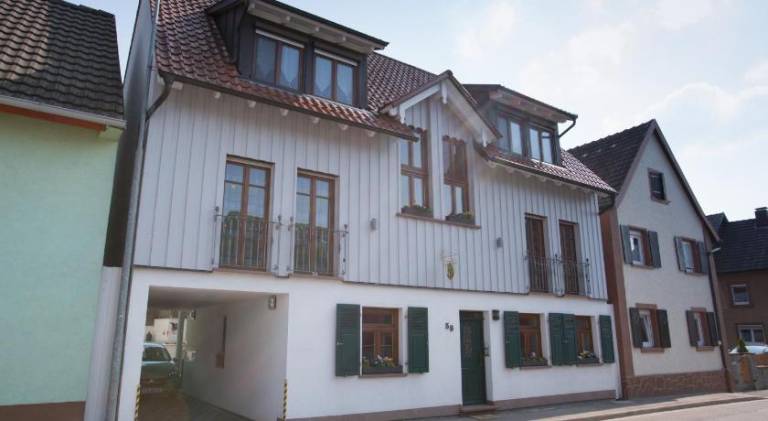 Apartment with 2 rooms for 6 persons — photo 4