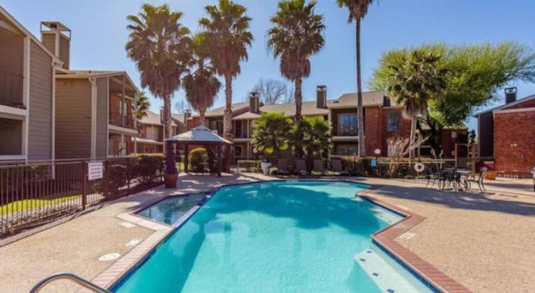 Apartment with pool | Suitable for remote work — photo 3