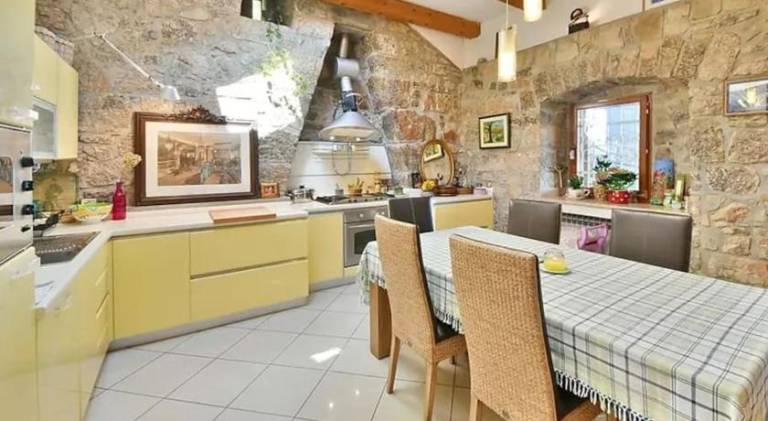 Villa with 2 rooms for 4 persons — photo 3