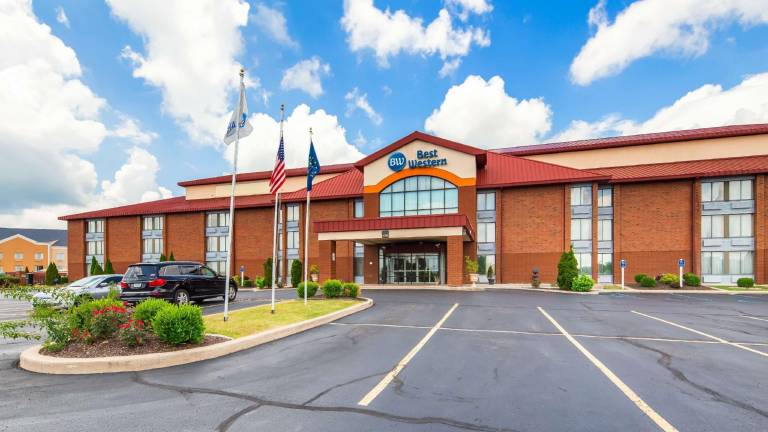 Best Western Luxbury Inn Fort Wayne in Fort Wayne, IN