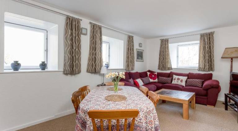 Holiday apartment with 2 rooms for 4 persons — photo 2