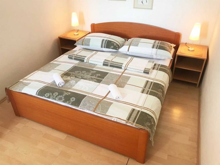 Holiday apartment with terrace in Vodice