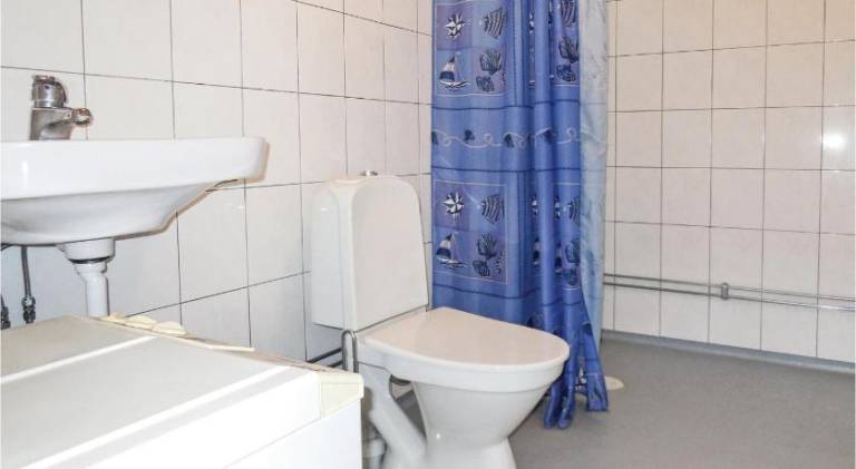 Rental apartment with 2 rooms for 6 persons — photo 4
