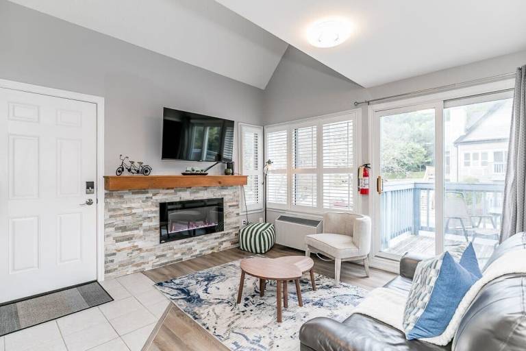 Condo Collingwood