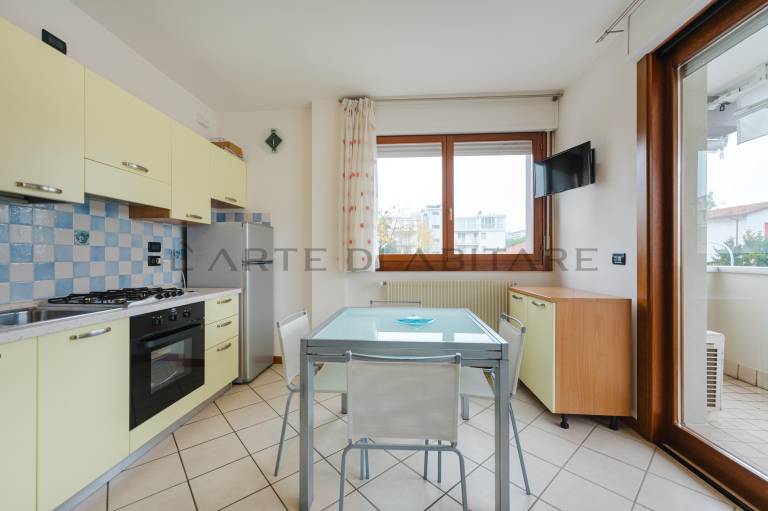 Holiday apartment with patio | City view — photo 2