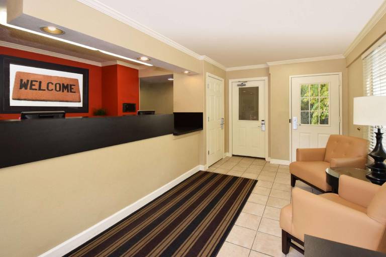 Extended Stay America Select Suites - Jacksonville - Southside - St. Johns Towne Ctr. — photo 4
