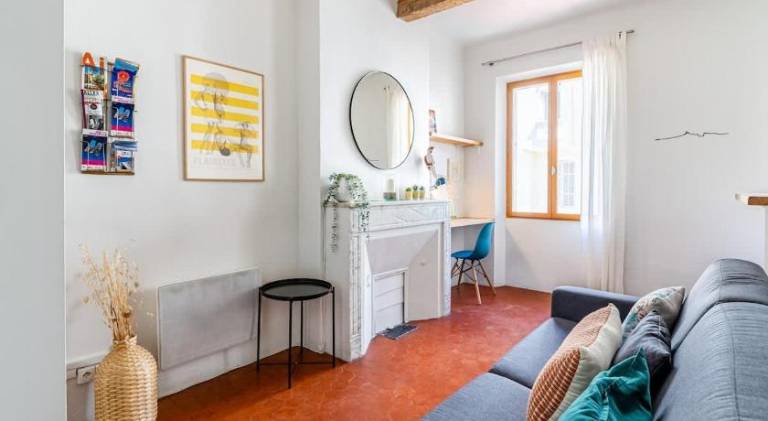 Rental apartment | Near Porte d'Aix — photo 2