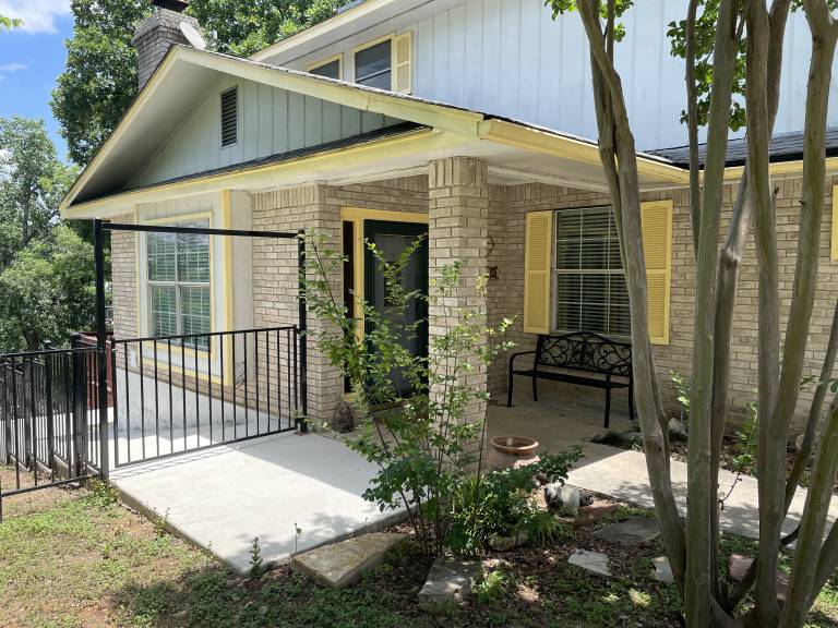 House with barbecue & yard — photo 5