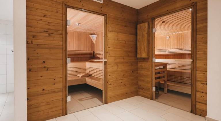 Apartment with sauna — photo 4