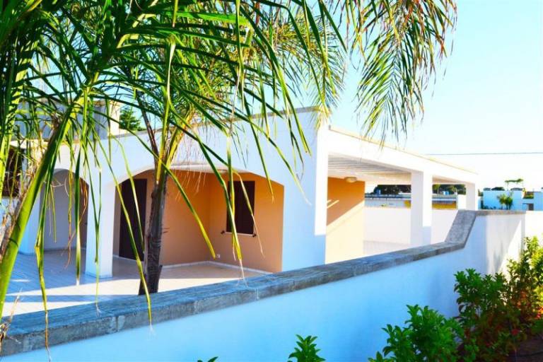 Family-oriented pleasant villa with garden | Pets are welcome — photo 3