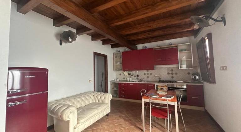 Holiday apartment with BBQ, yard & terrace — photo 4